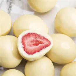 White Chocolate Freeze Dried Strawberries 100g