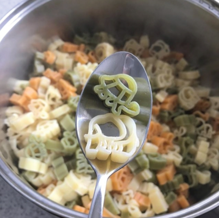 Organic Zoo Pasta with Tomato & Spinach